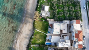 Adelphes Beachfront Apartment with direct connection to the beach